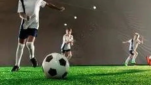 2025中国足球盛典：张玉宁领跑，蒋光太、韦世豪等杰出球员争锋金球奖！